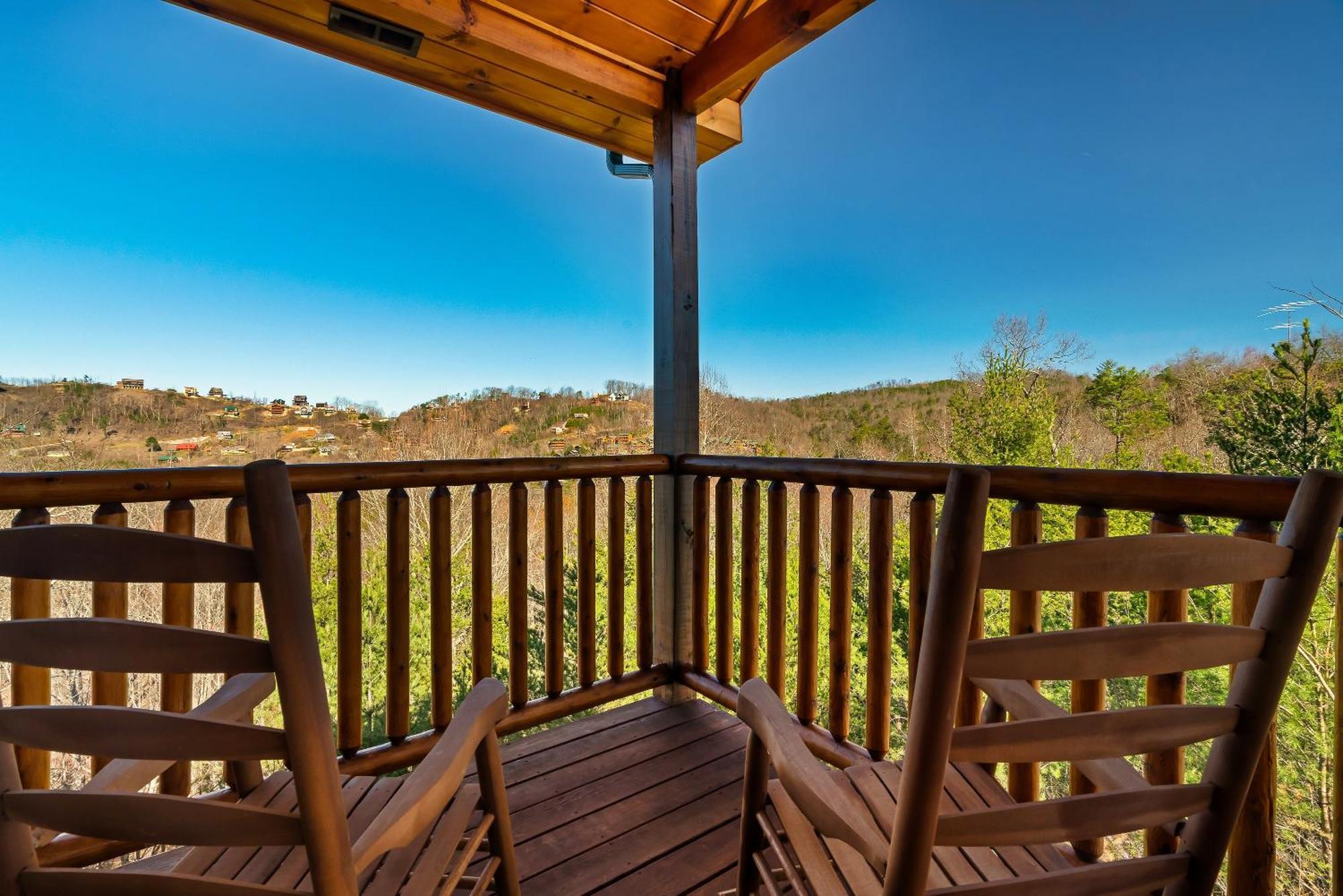 Full Equipped Cabin With A Pool And Game Room Smokies Views 蓋特林堡 外观 照片