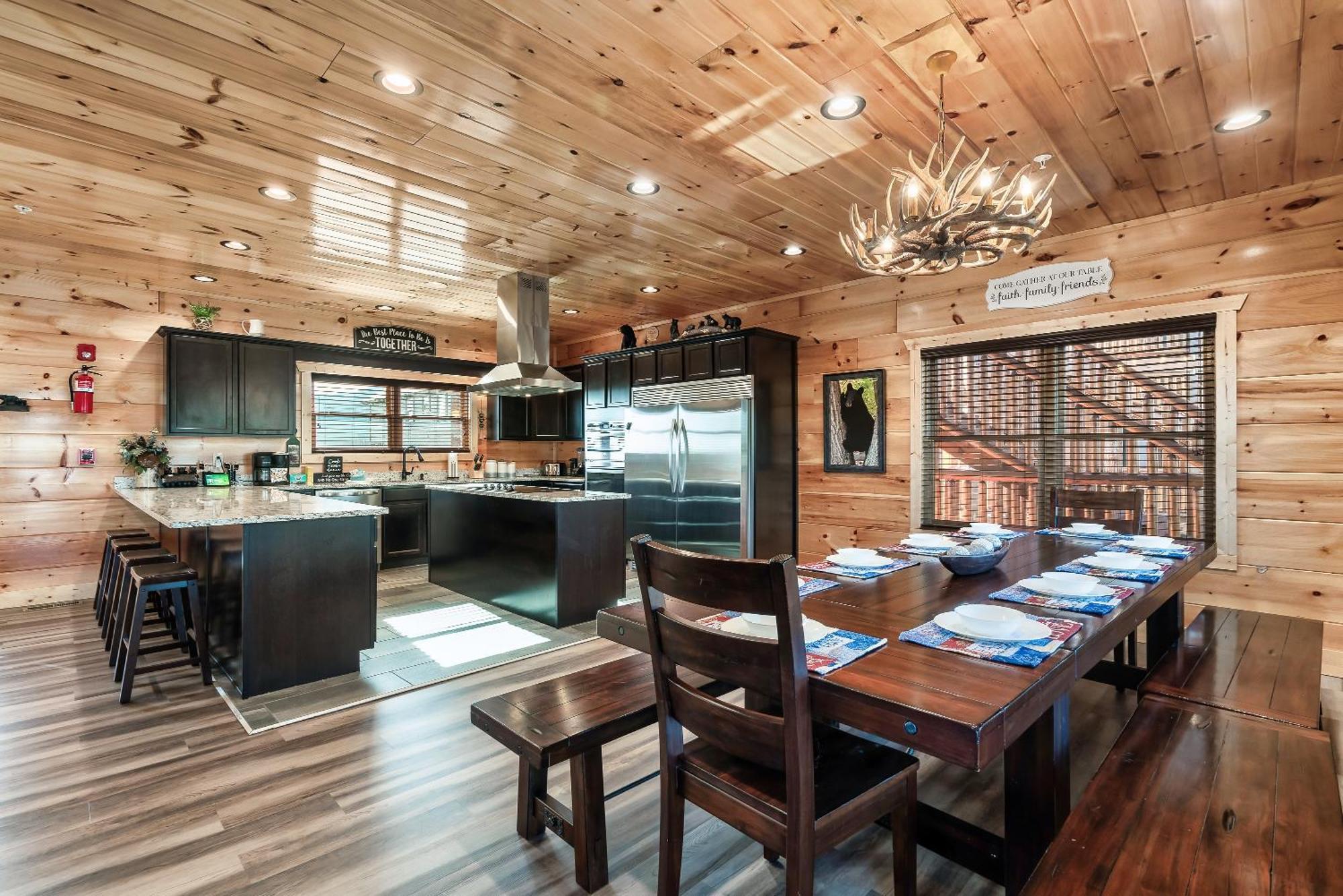 Full Equipped Cabin With A Pool And Game Room Smokies Views 蓋特林堡 外观 照片