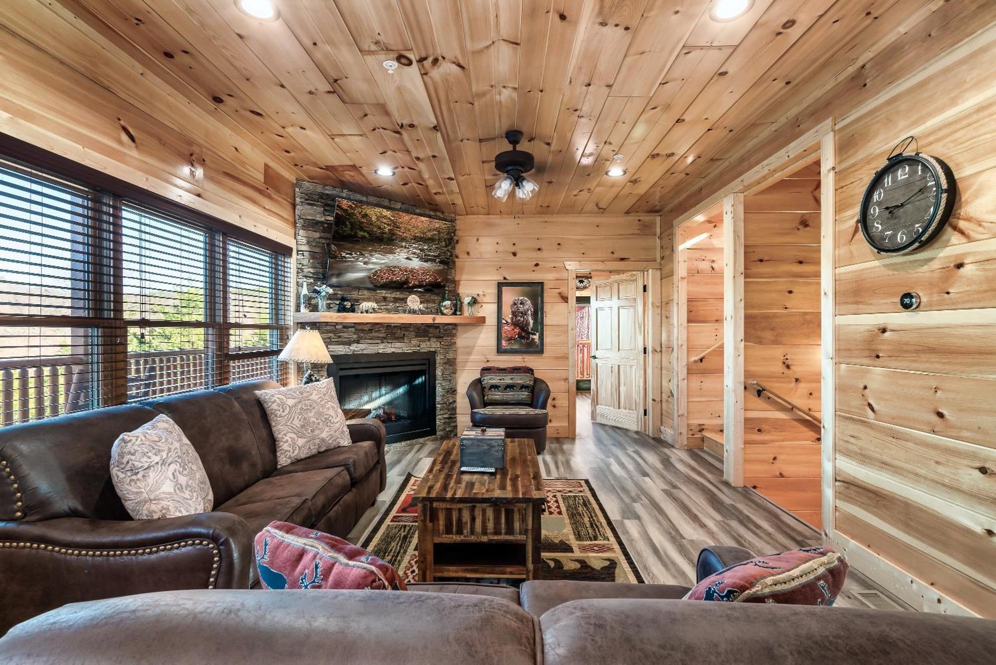Full Equipped Cabin With A Pool And Game Room Smokies Views 蓋特林堡 外观 照片