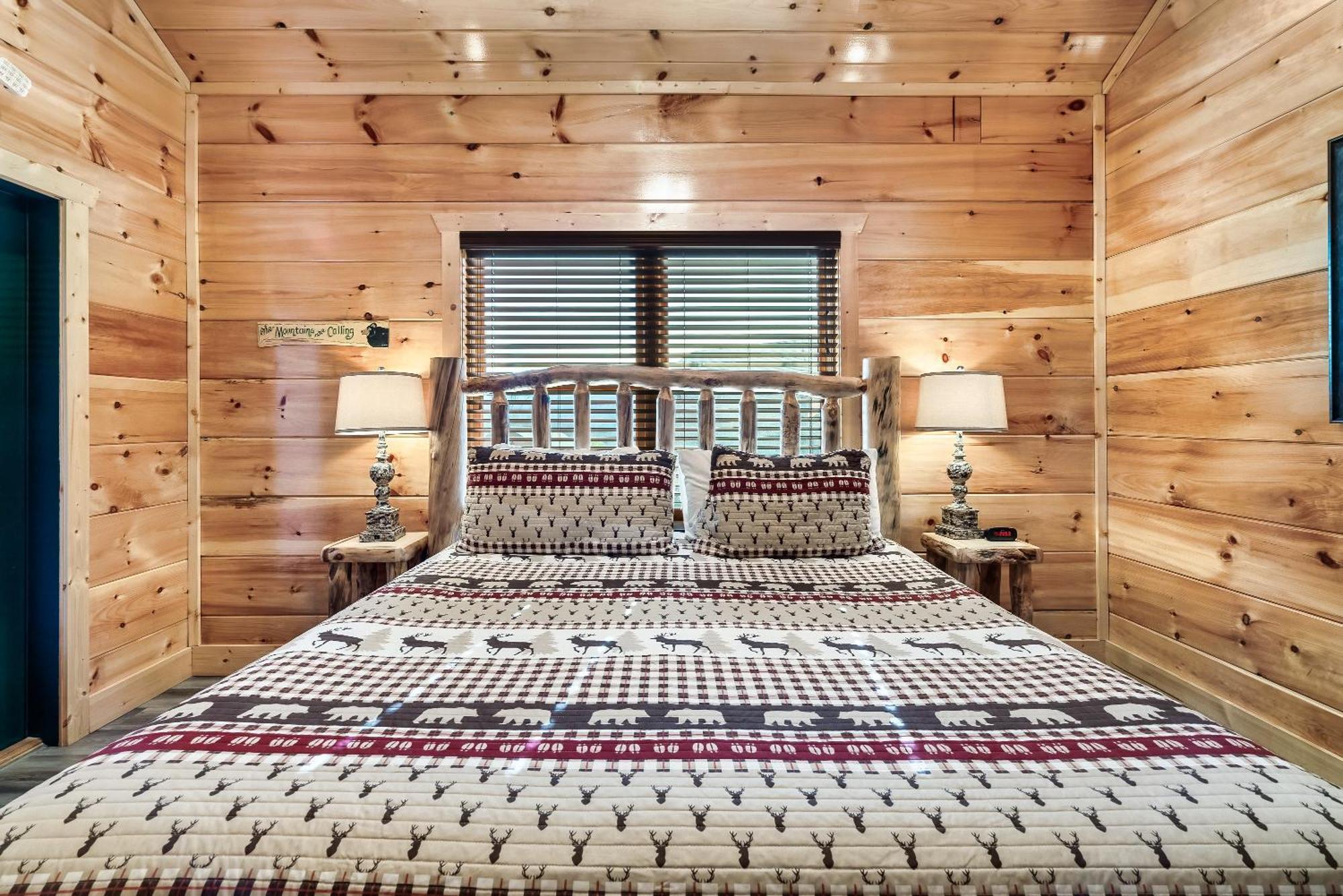 Full Equipped Cabin With A Pool And Game Room Smokies Views 蓋特林堡 外观 照片